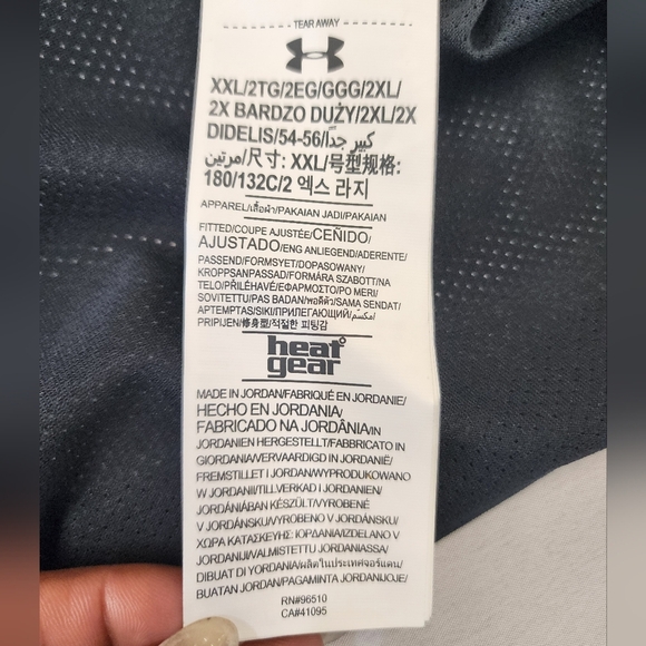 Under Armour Men's Black Long Sleeve Quarter-Zip Front Shirt Side Vents, sz 2XL - Picture 13 of 14